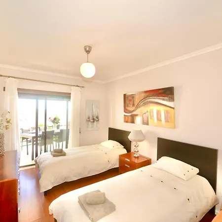 Bay Sao Martinho do Porto